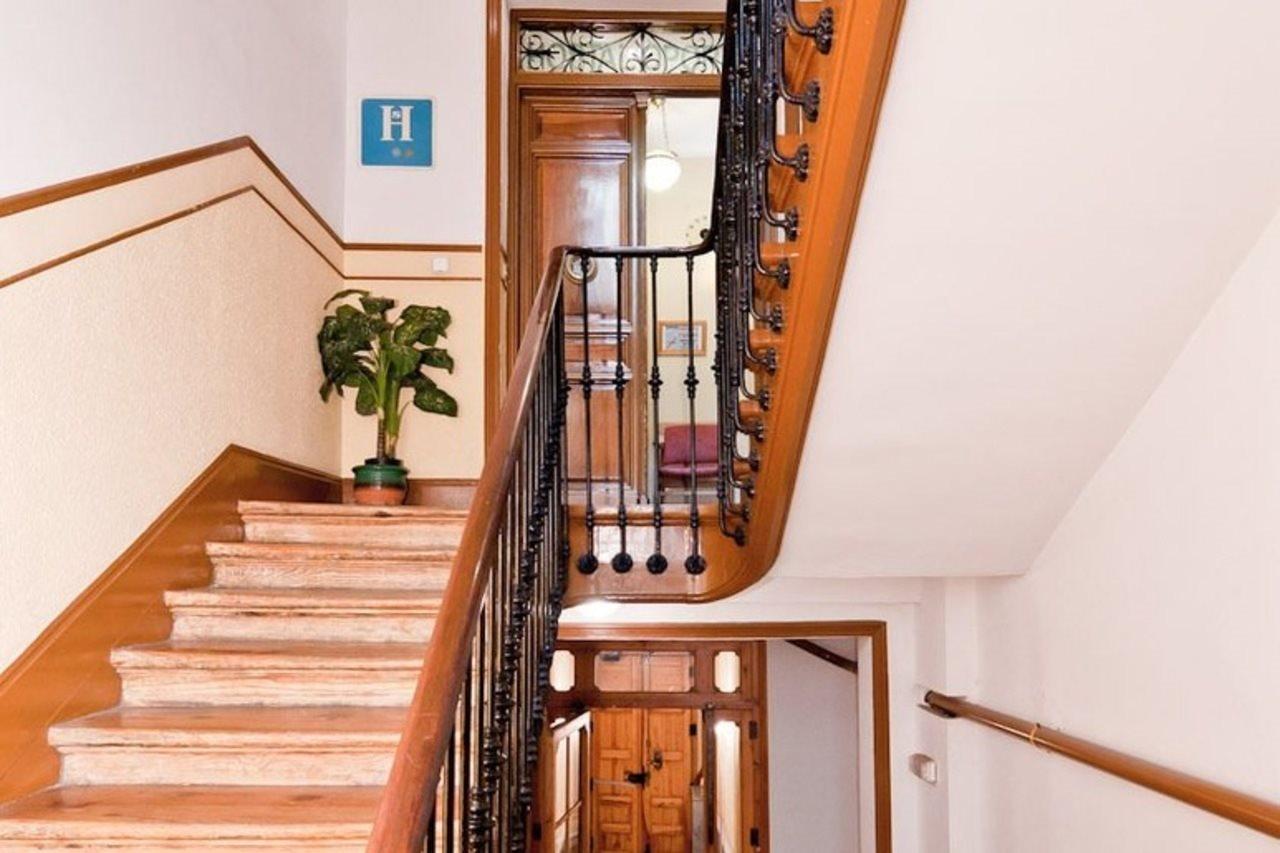 Hostal Las Cortes Madrid Exteriér fotografie