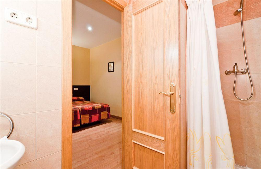 Hostal Las Cortes Madrid Exteriér fotografie