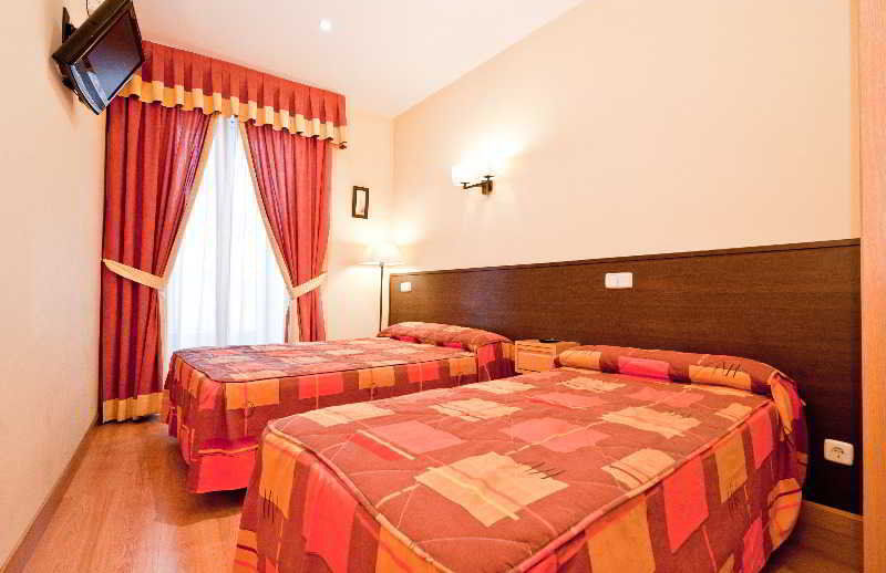 Hostal Las Cortes Madrid Exteriér fotografie
